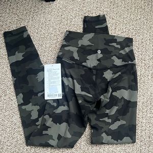 SOLD | Lululemon align HR pant 28” size 4 NWT